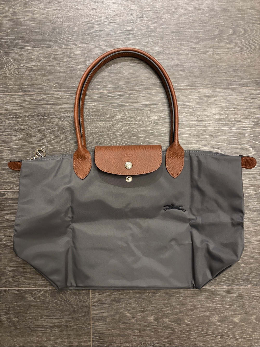 Longchamp My Pliage Club Shoulder bag M in Gray with Brown Trim